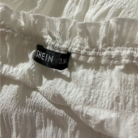 White Lightweight Off the Shoulder Crop Top with Adjustable Ruching NWOT - Picture 12 of 13